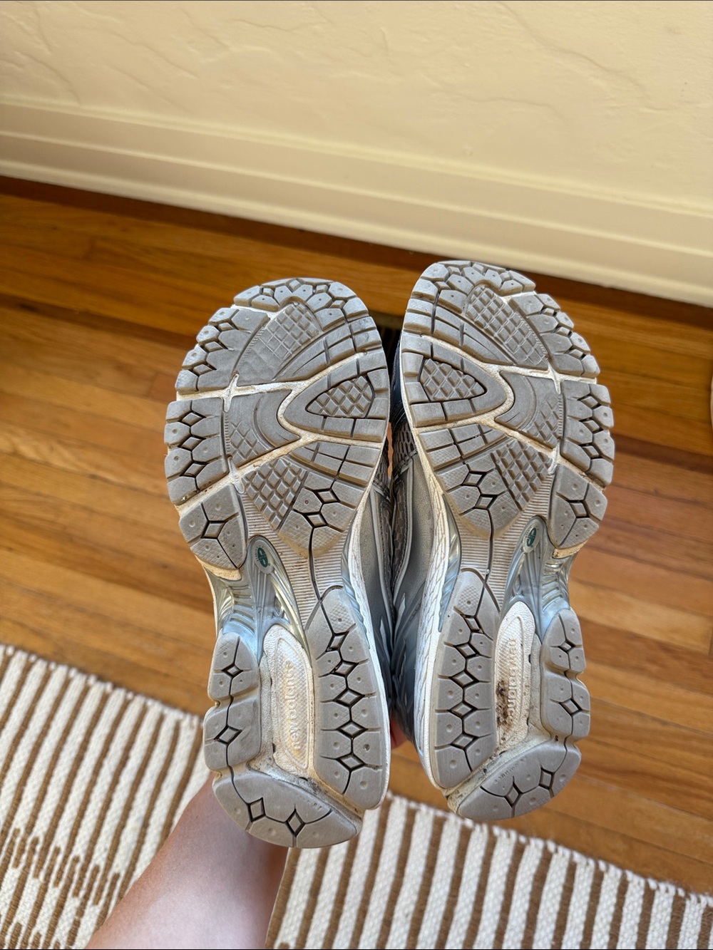 New Balance Gender Inclusive 1906R Running Shoe - Picture 8 of 8